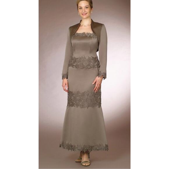 Junnie Leigh New York Mother of the Bride Dress with Bolero - Picture 1 of 10